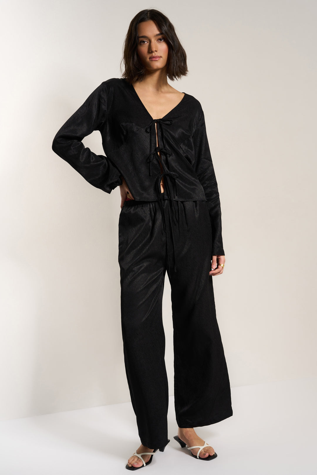 The Tie Front Set - Black