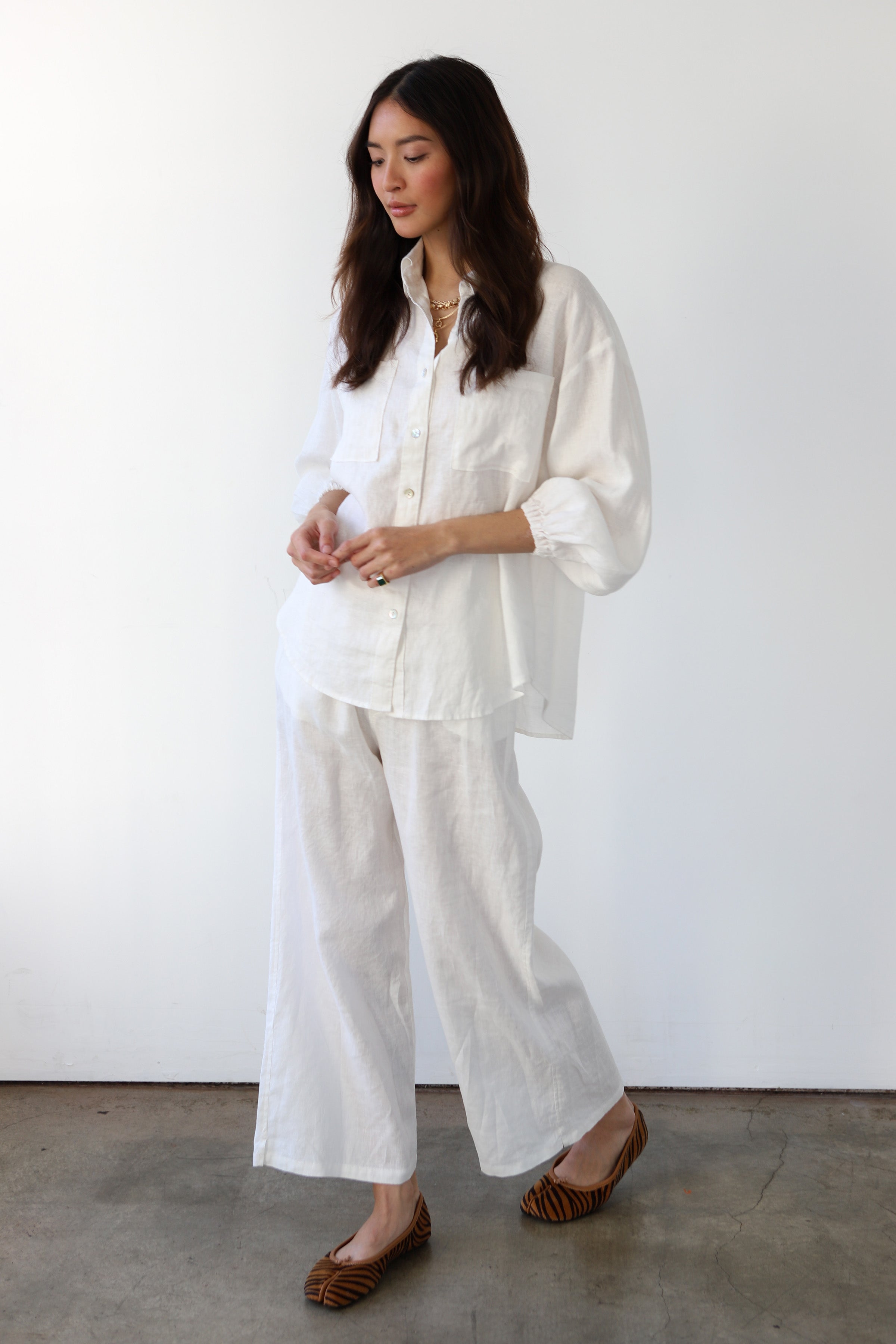LINEN_BUTTONDOWNELASTICCUFF_BOXERPANT_SET_WHITE_IMG_0646.jpg