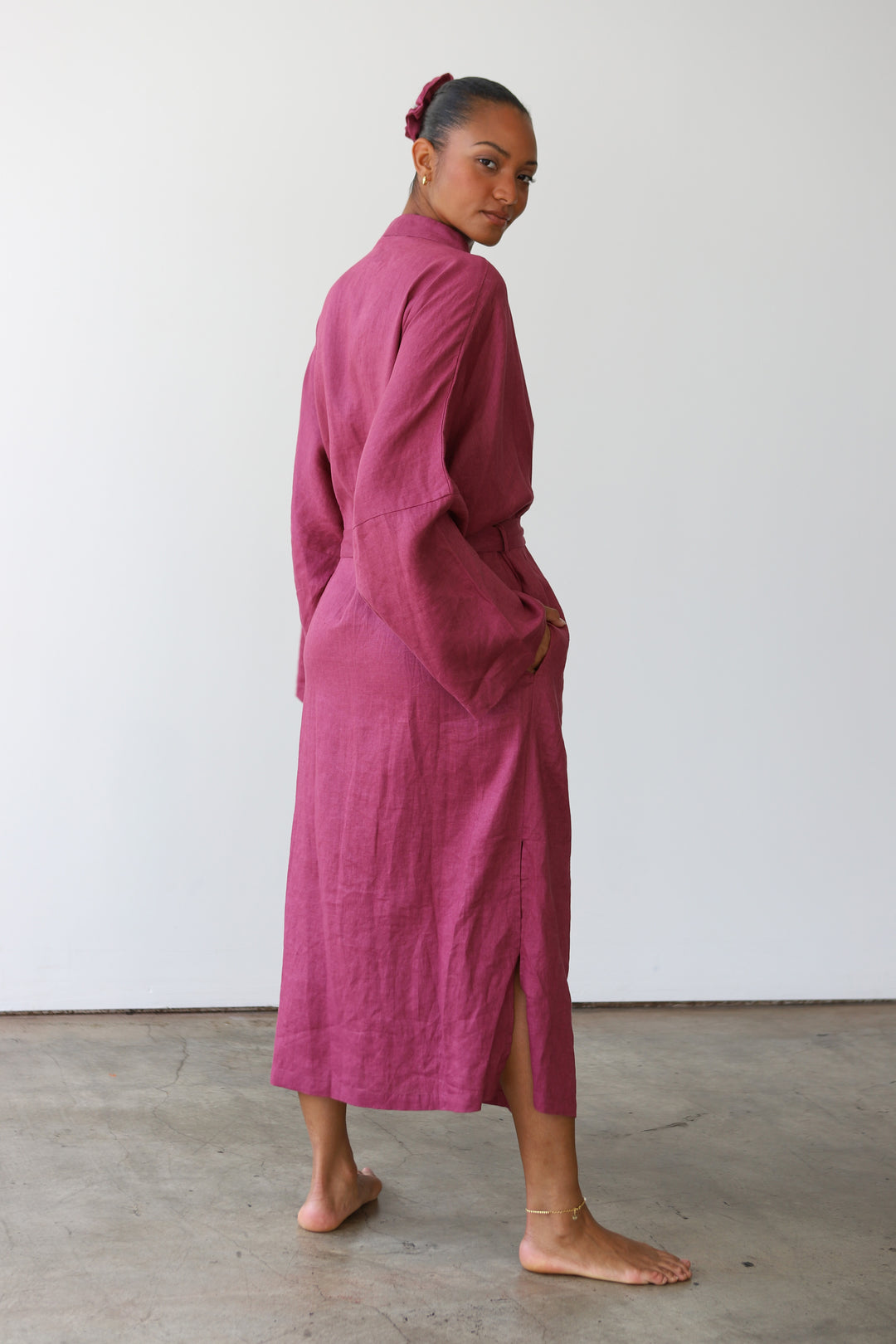 The Linen Long Robe - Plum