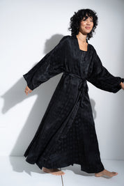 The Long Robe - Black