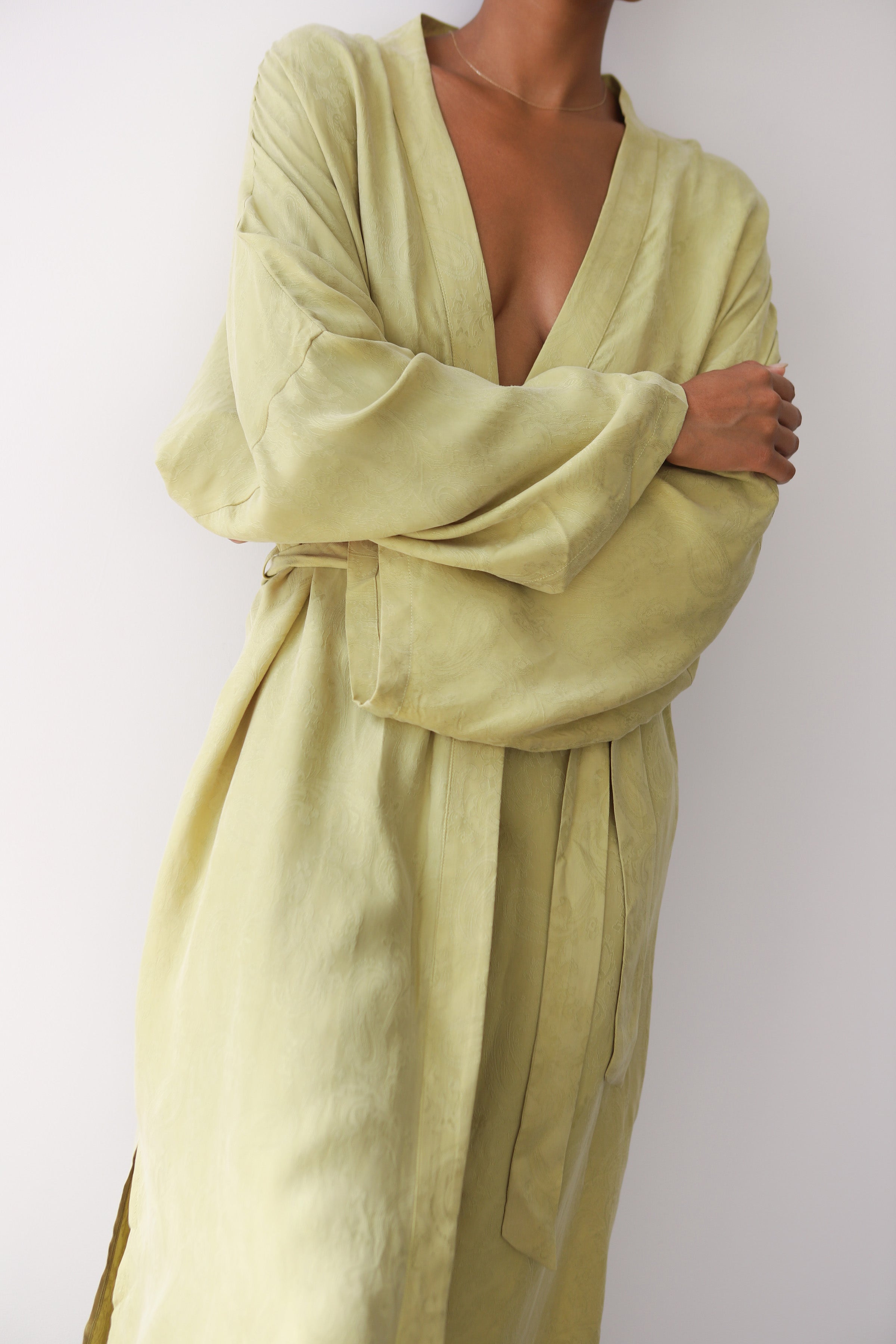 The Long Robe - Tomatillo – Be Idle