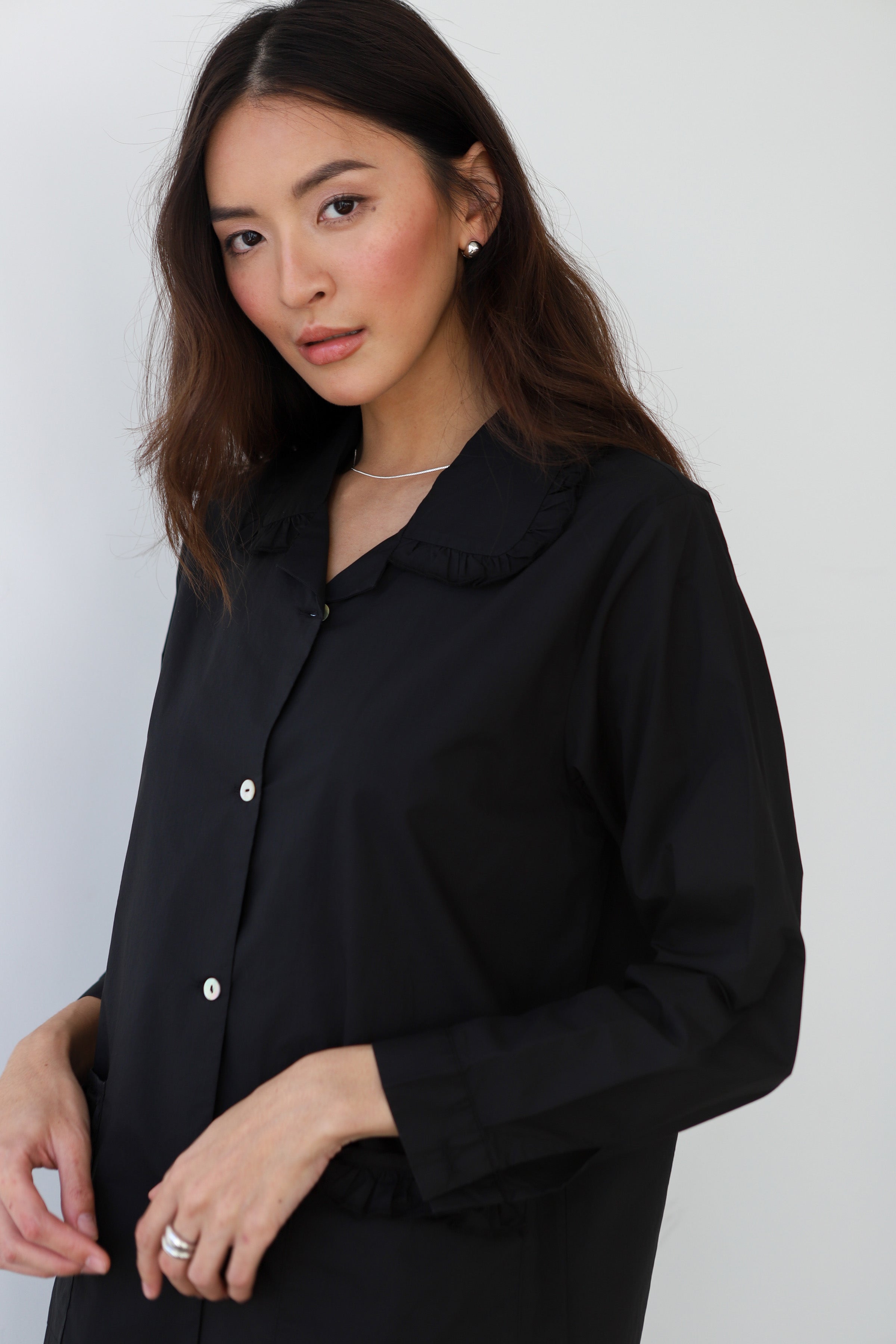 The Poplin Ruffle Nightshirt - Black