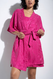 The Short Robe - Magenta