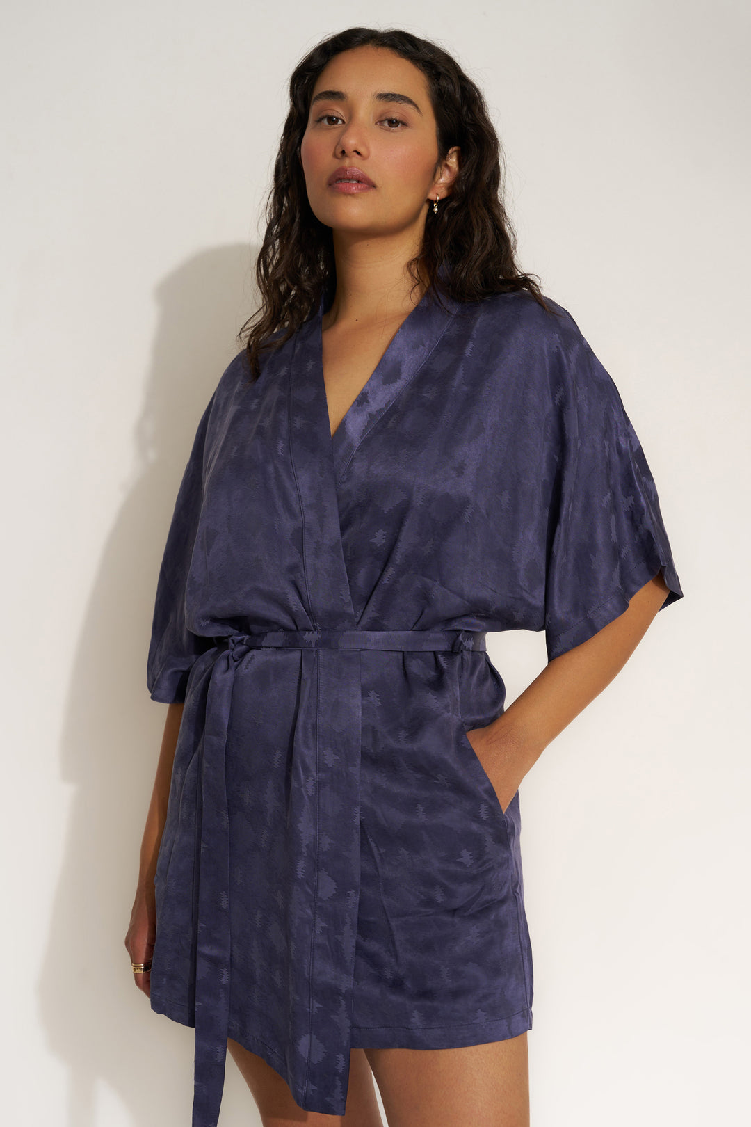 The Short Robe - Navy Zig Zag