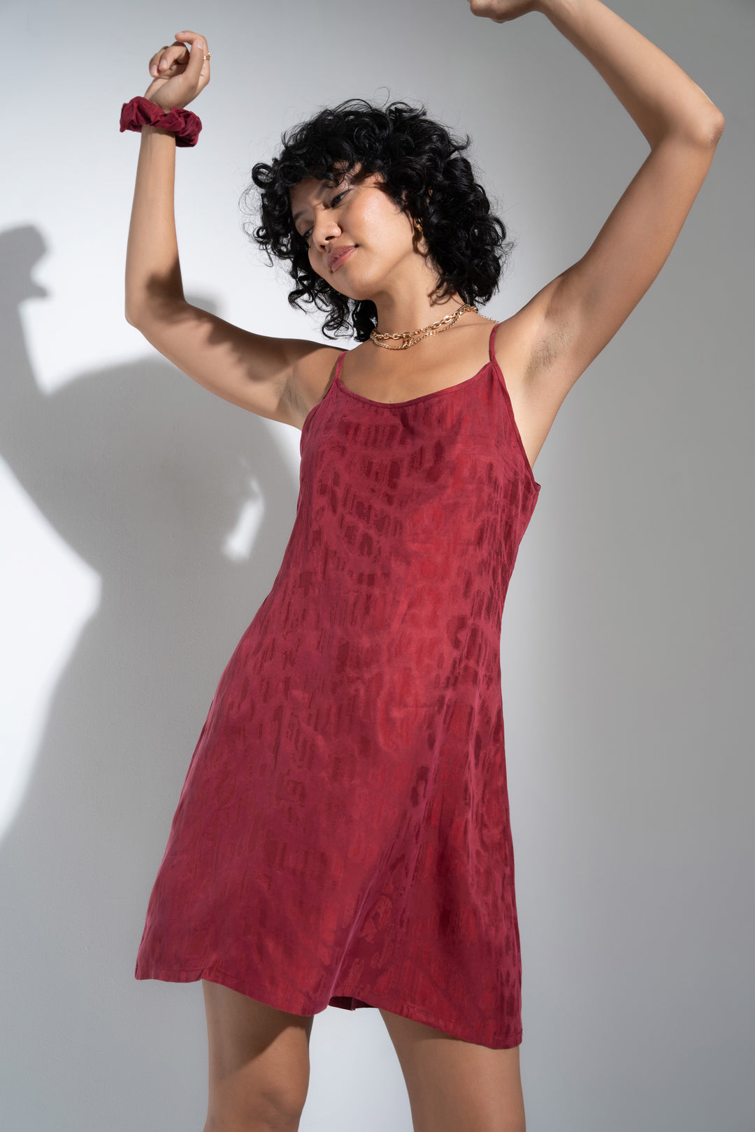 The Short Slip - Bloodred